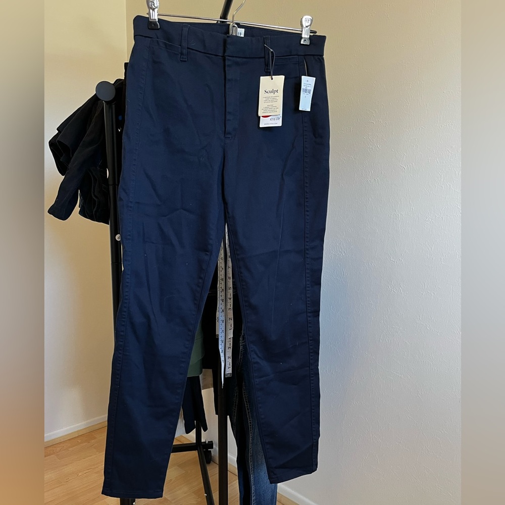 Gap Women’s Pants Navy Blue Size 8 Waist 29” Inseam 28” Rise 9.5” NWT